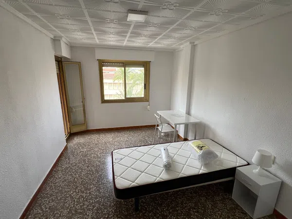 Piso en calle Conrado del Campo, 140 - Foto 4