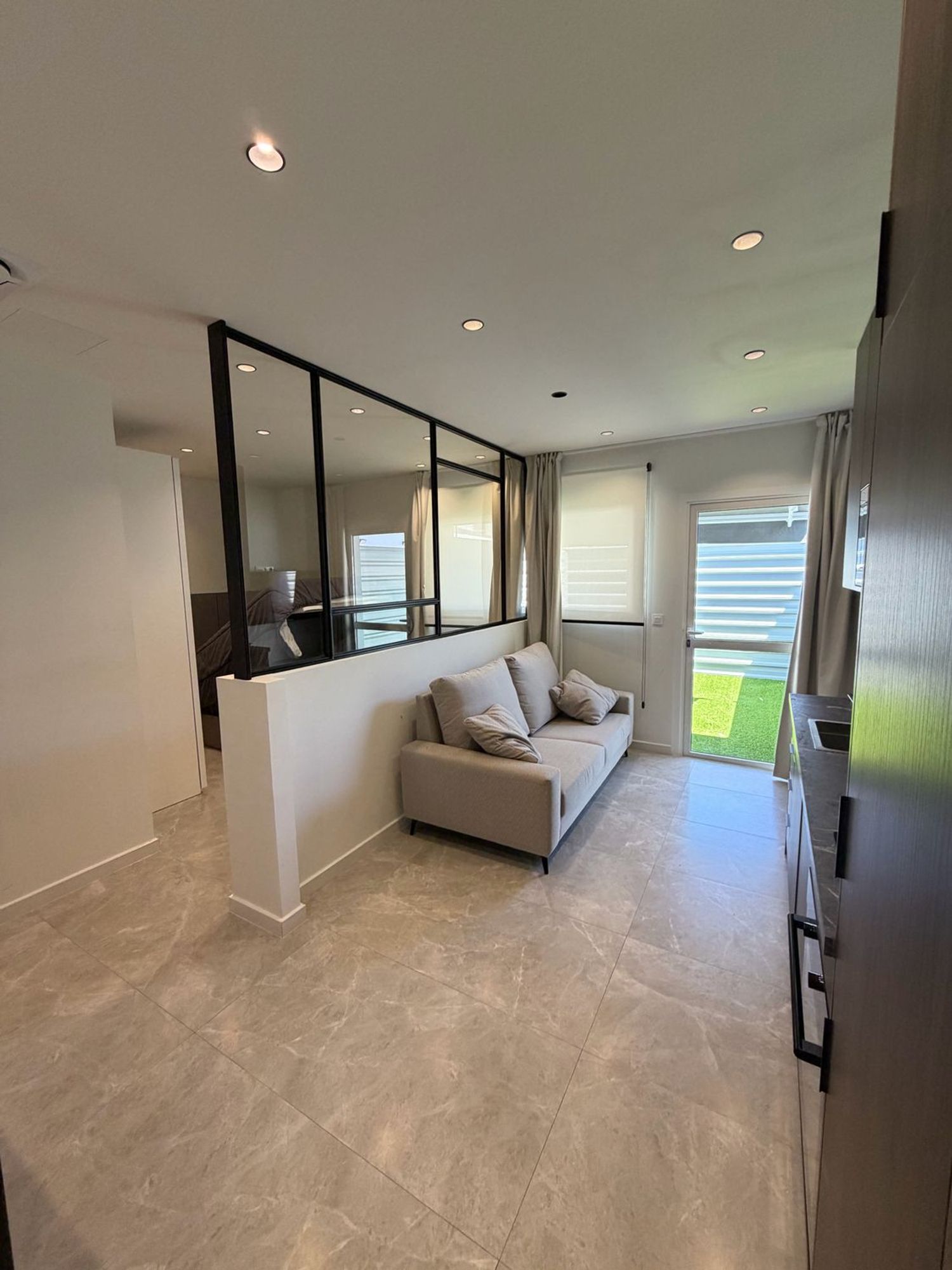 Estudio en calle Ramón del Valle Inclán, 7 - Foto 1