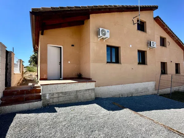 Chalet pareado en Calle Encina s/n - Foto 1