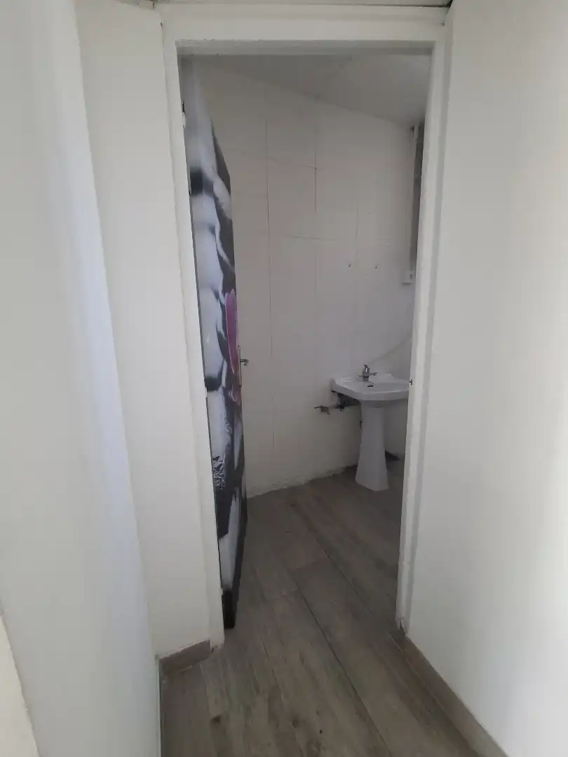 Local comercial en  Carrer del Doctor Robert 166 - Foto 13