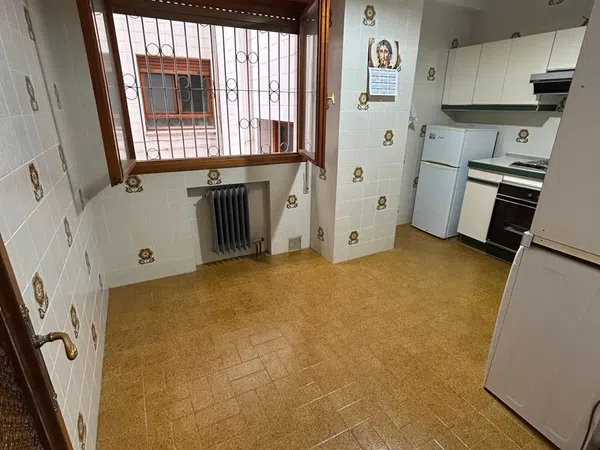 Piso en Calle Uría, 64, Parque San Francisco-Uría - Foto 2