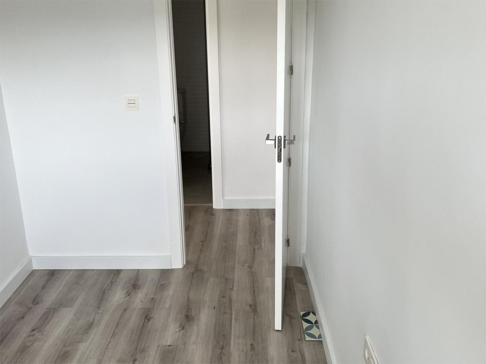 Piso en calle Calle Isaac Albeniz 5 - Foto 4