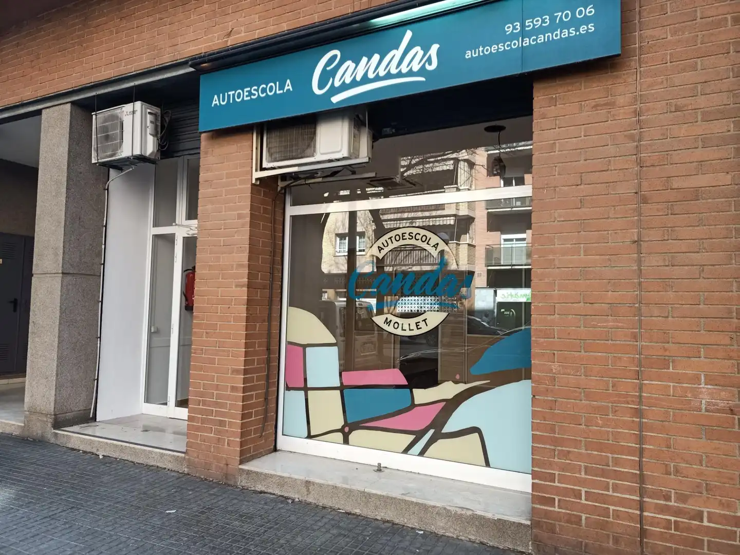Local comercial en Mollet del Vallès - Foto 3