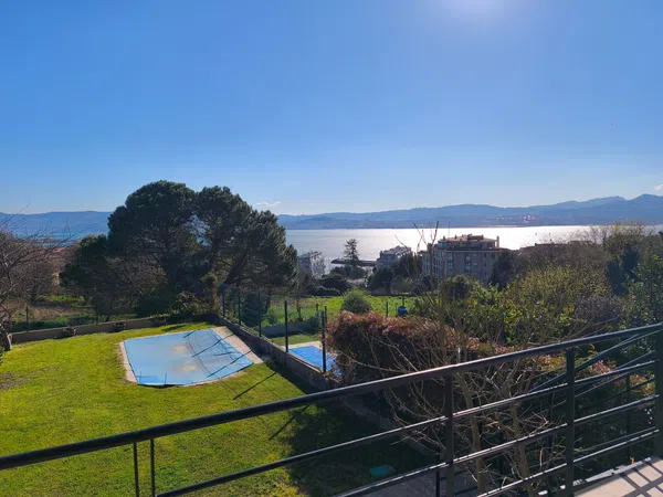 Chalet adosado en Avenida Pontevedra, 18, Cangas, Cangas - Foto 5