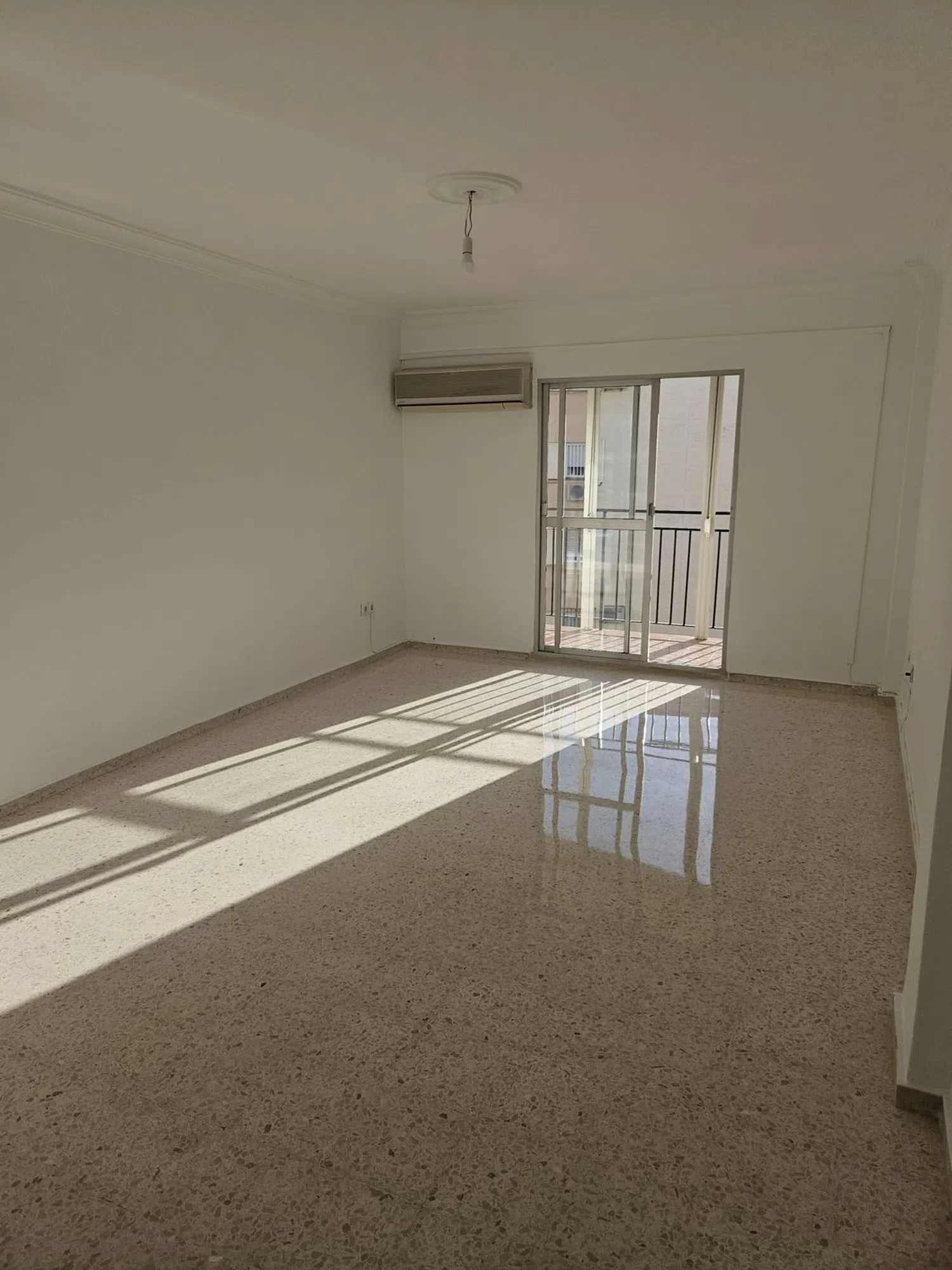 Piso en calle Luis Montoto, 24 - Foto 2