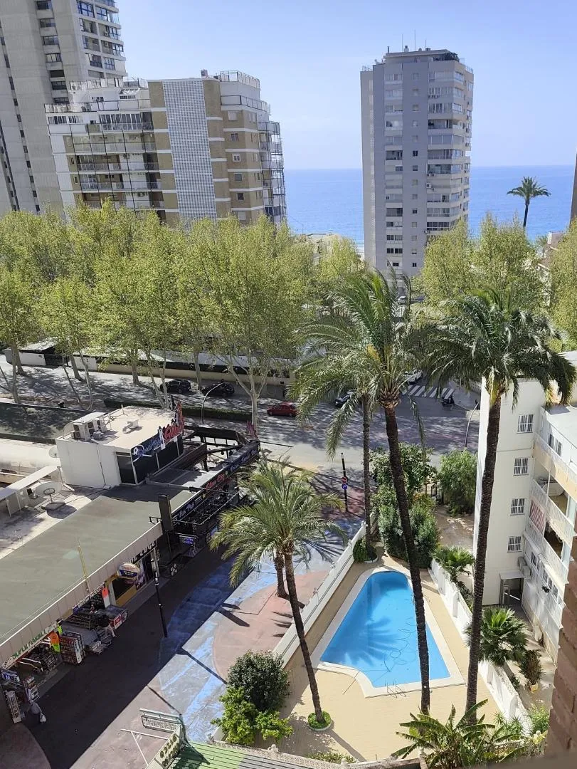 Piso en  Calle Gerona 28 - Foto 2