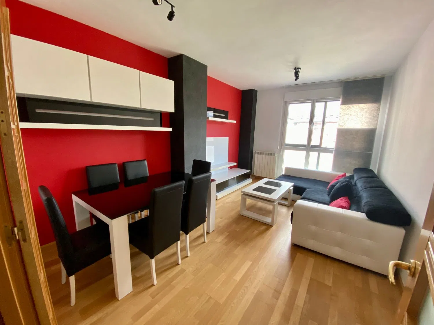 Piso en calle Platino, 2