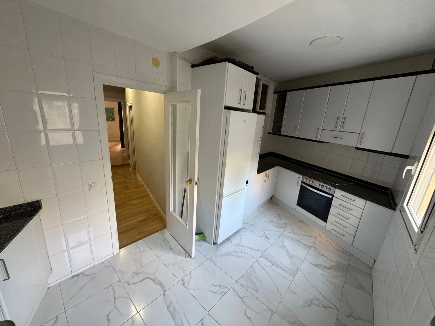 Piso en calle Marqués de Santillana, 3 - Foto 2