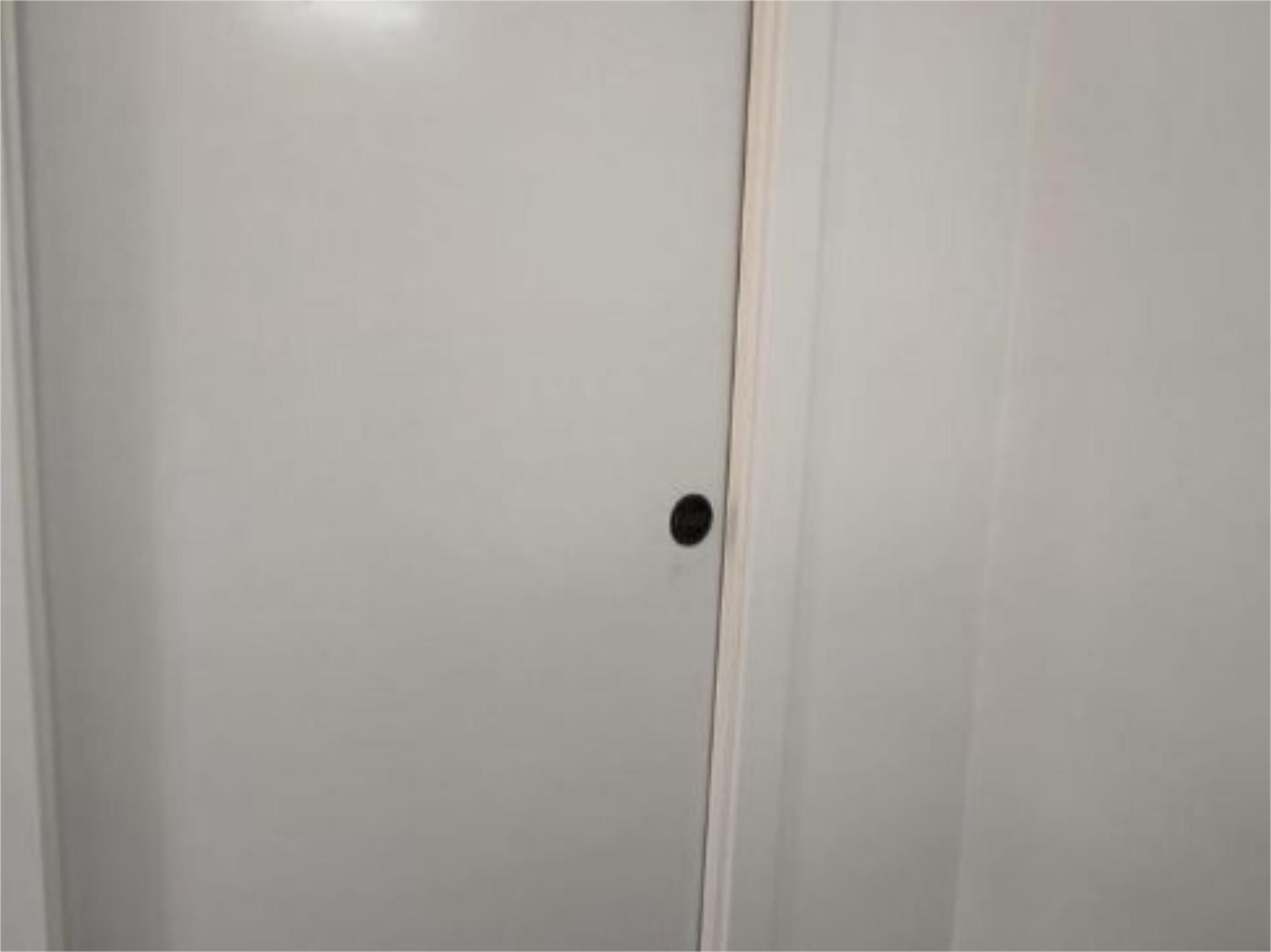 Piso en  Calle de Eugenia de Montijo 80 - Foto 3