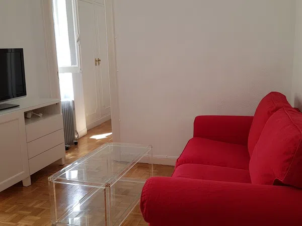 Piso en calle de Rodríguez San Pedro, 25
