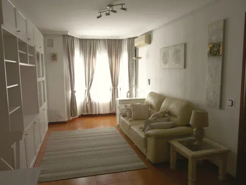 Piso en calle de Ledesma, 10