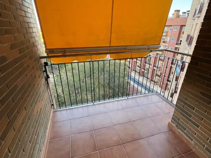 Piso en  Avenida Don Juan de Borbon 96 - Foto 8