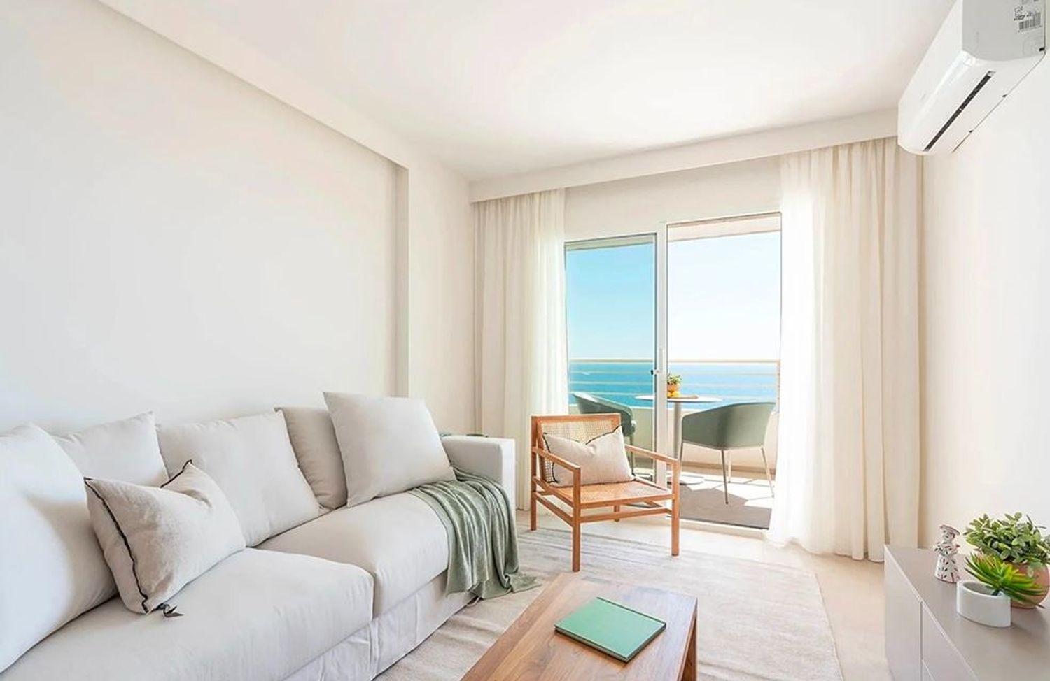 Piso en Illes Balears, 244