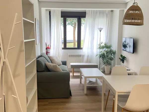 Piso en Grupo los Pinares, 2 a