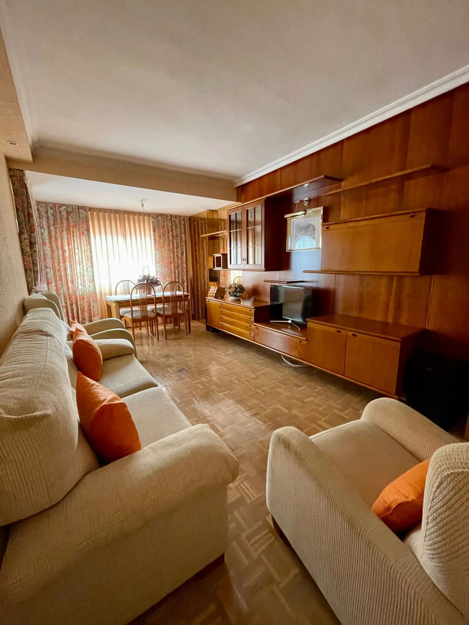 Piso en calle Dolores Ibarruri, 1 - Foto 1