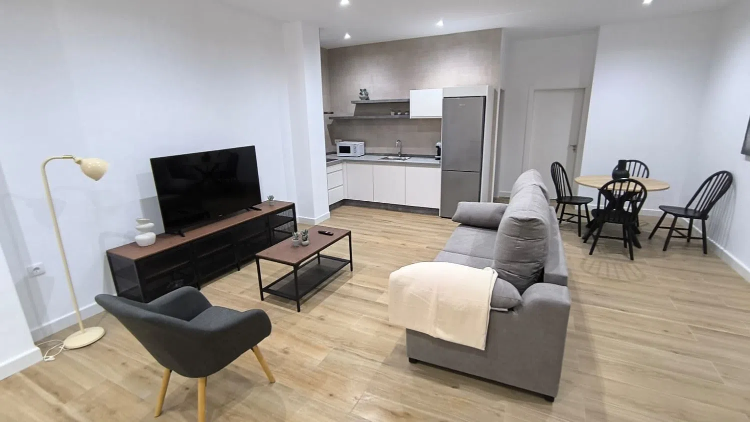 Piso en calle Ángel Falquina, 3 - Foto 2