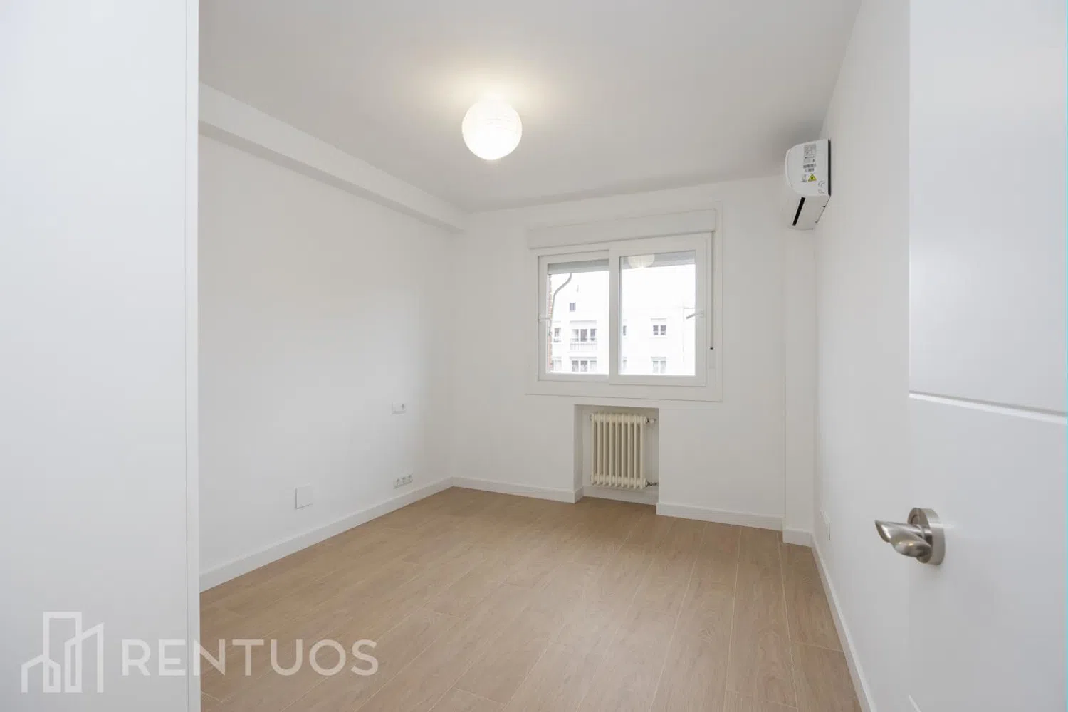 Piso en avenida del General Perón - Foto 12