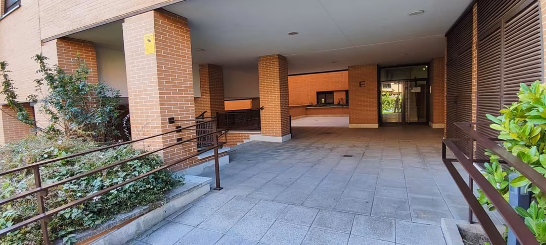 Piso en  Avenida del Camino de Santiago 5 - Foto 3