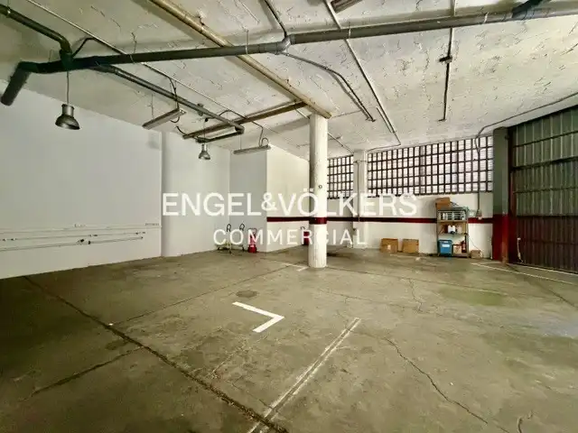 Local comercial en L'Hospitalet de Llobregat - Foto 4