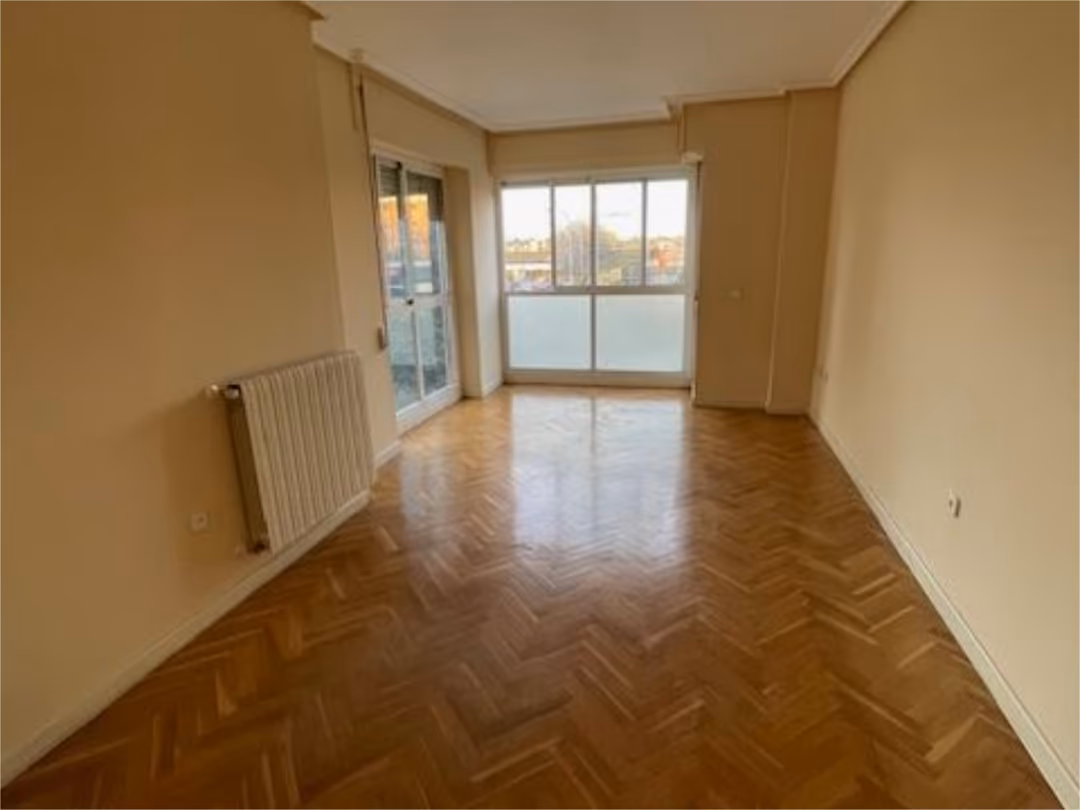 Piso en  Avenida del Talgo 131 - Foto 2