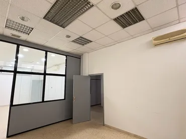 Local comercial en  Carrer de la Cooperativa - Foto 3