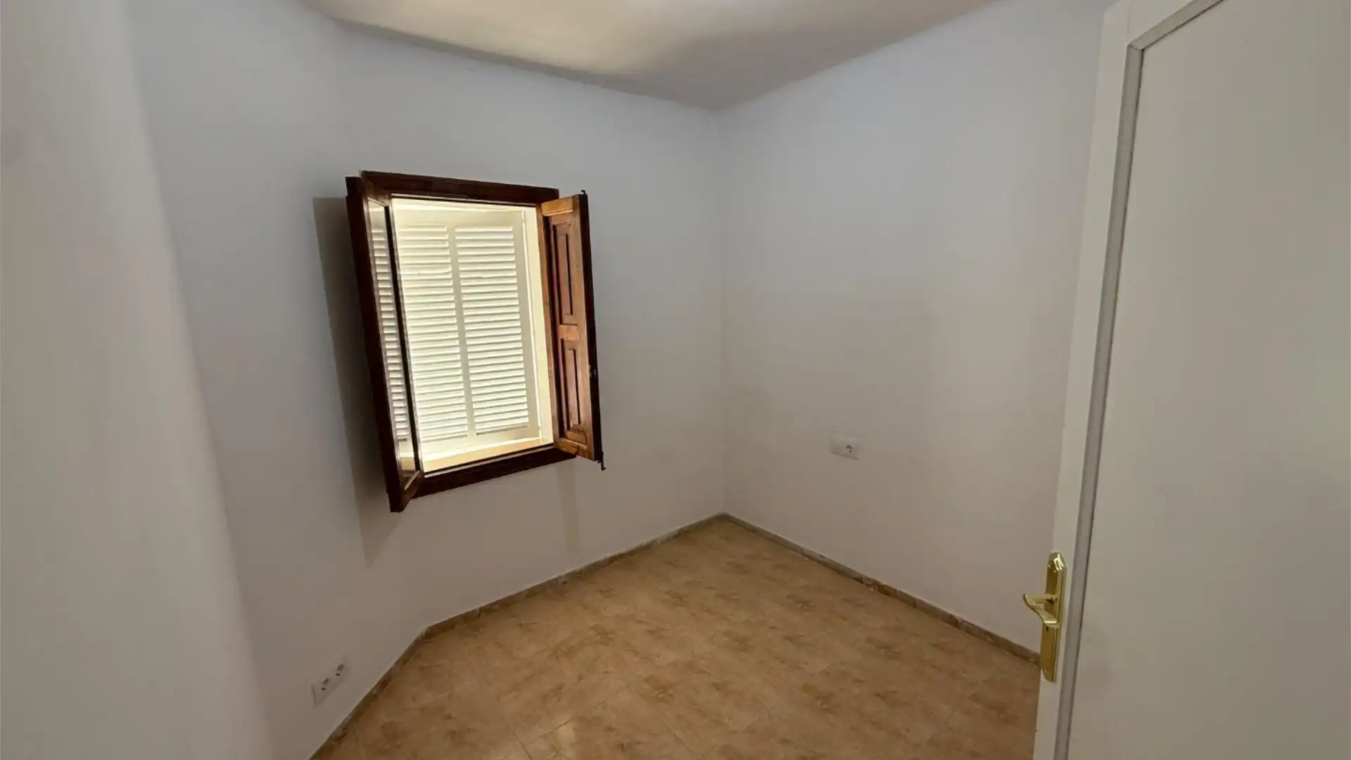 Piso en  Carrer Sant Isidor 13 - Foto 8