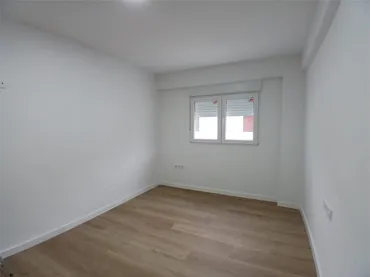 Piso en  Carrer de Ciril Amorós 28 - Foto 5