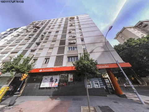 Piso en calle Eugenio Gross, 2