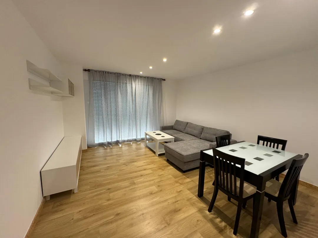 Piso en  Rúa de Melide 39 - Foto 4