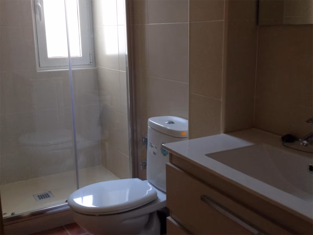 Piso en  Calle Alcalde Aparicio y Marín 8 - Foto 5