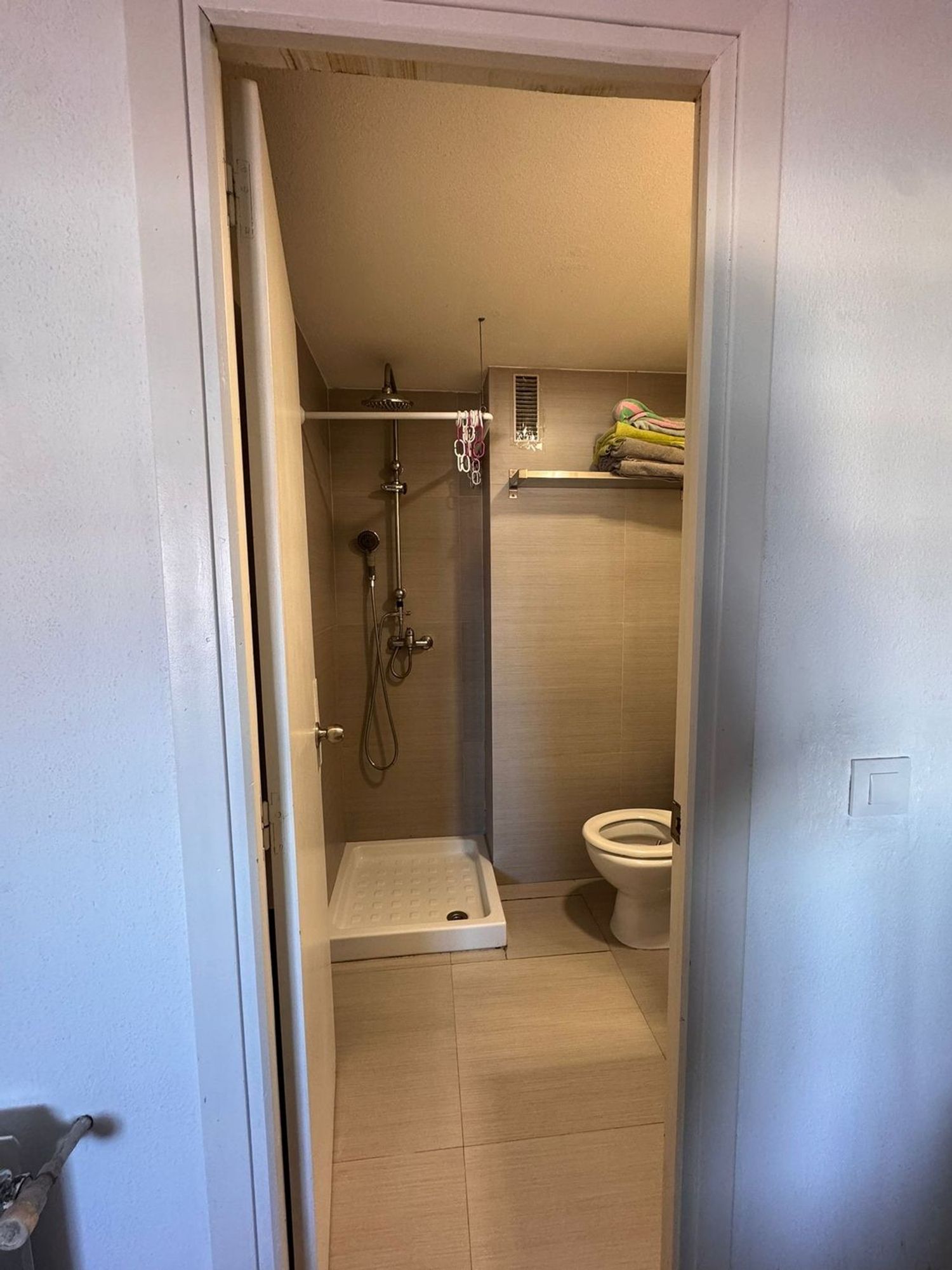 Piso en calle Juan XXIII, 9 - Foto 2