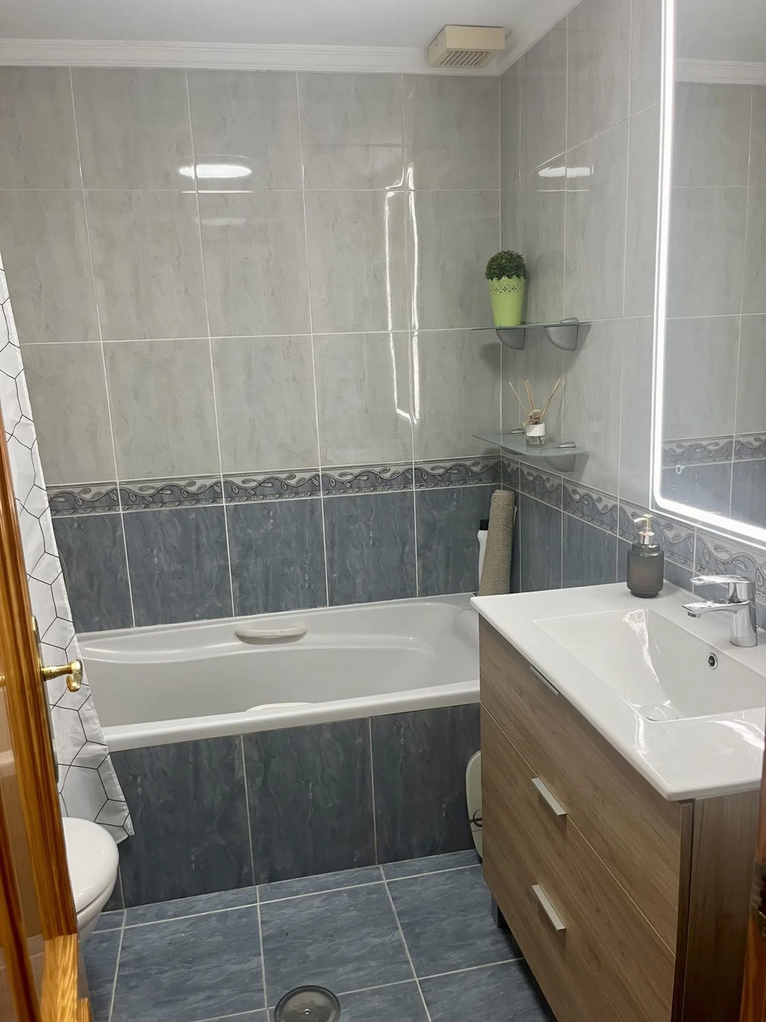 Piso en Barrio Los Guindos - Parque Mediterráneo - Santa Paula - Foto 10