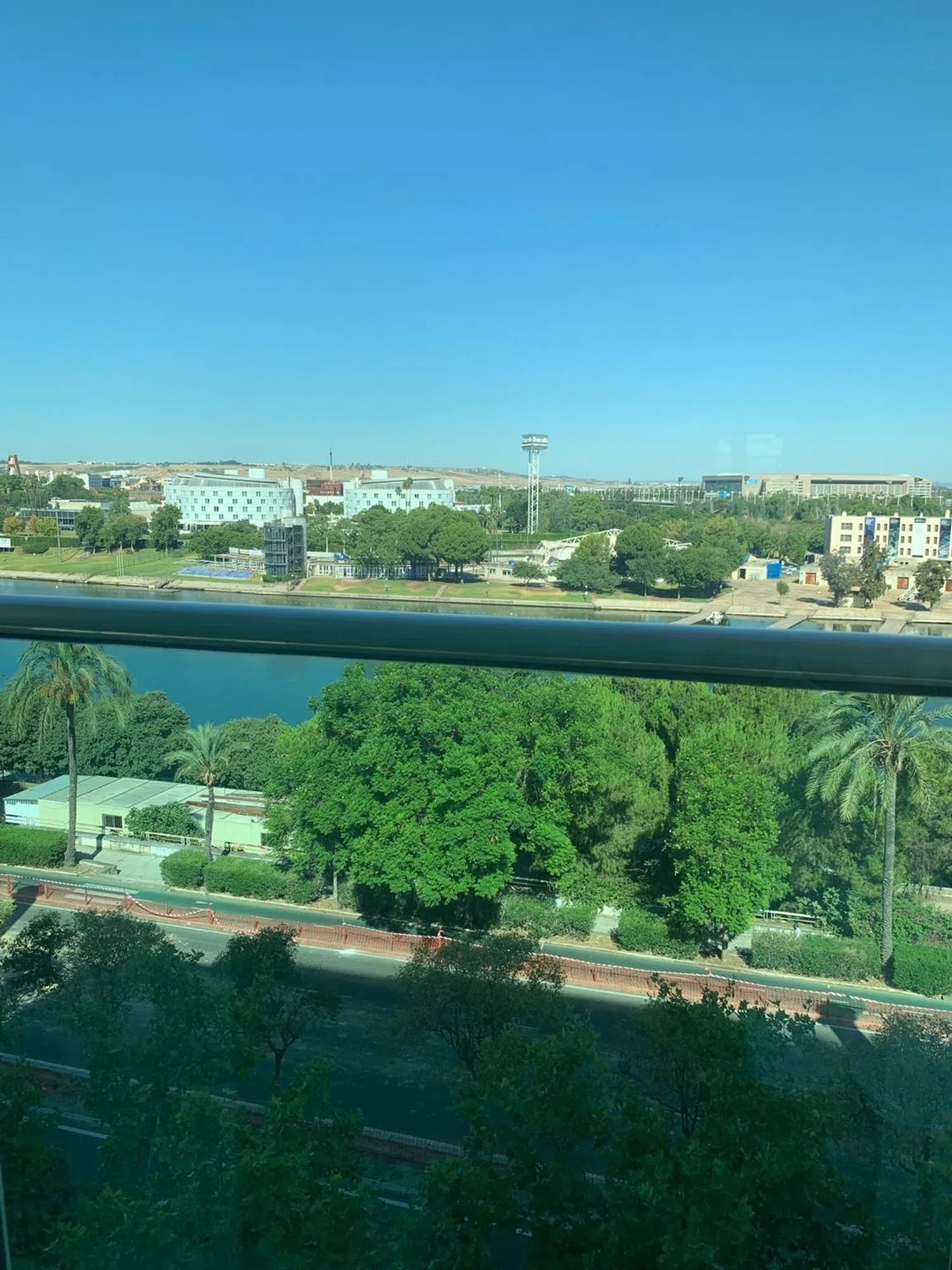 Piso en avenida Concejal Alberto Jiménez-Becerril, 23 - Foto 1