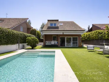 Chalet en  Avenida Can Cabassa - Foto 1