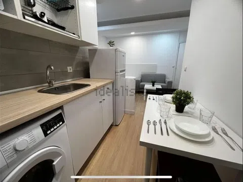 Estudio en calle Laín Calvo, 24