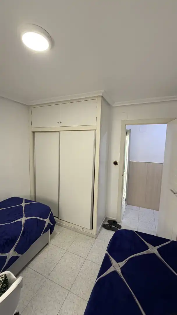 Piso en  Calle Pintor Pérez Pizarro 8 - Foto 4