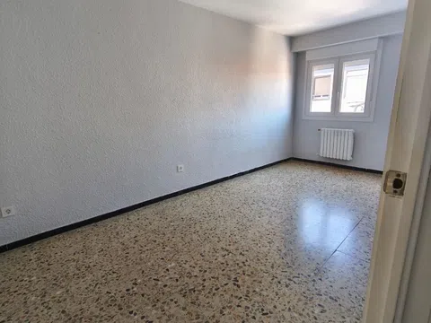 Piso en calle Asalto, 67