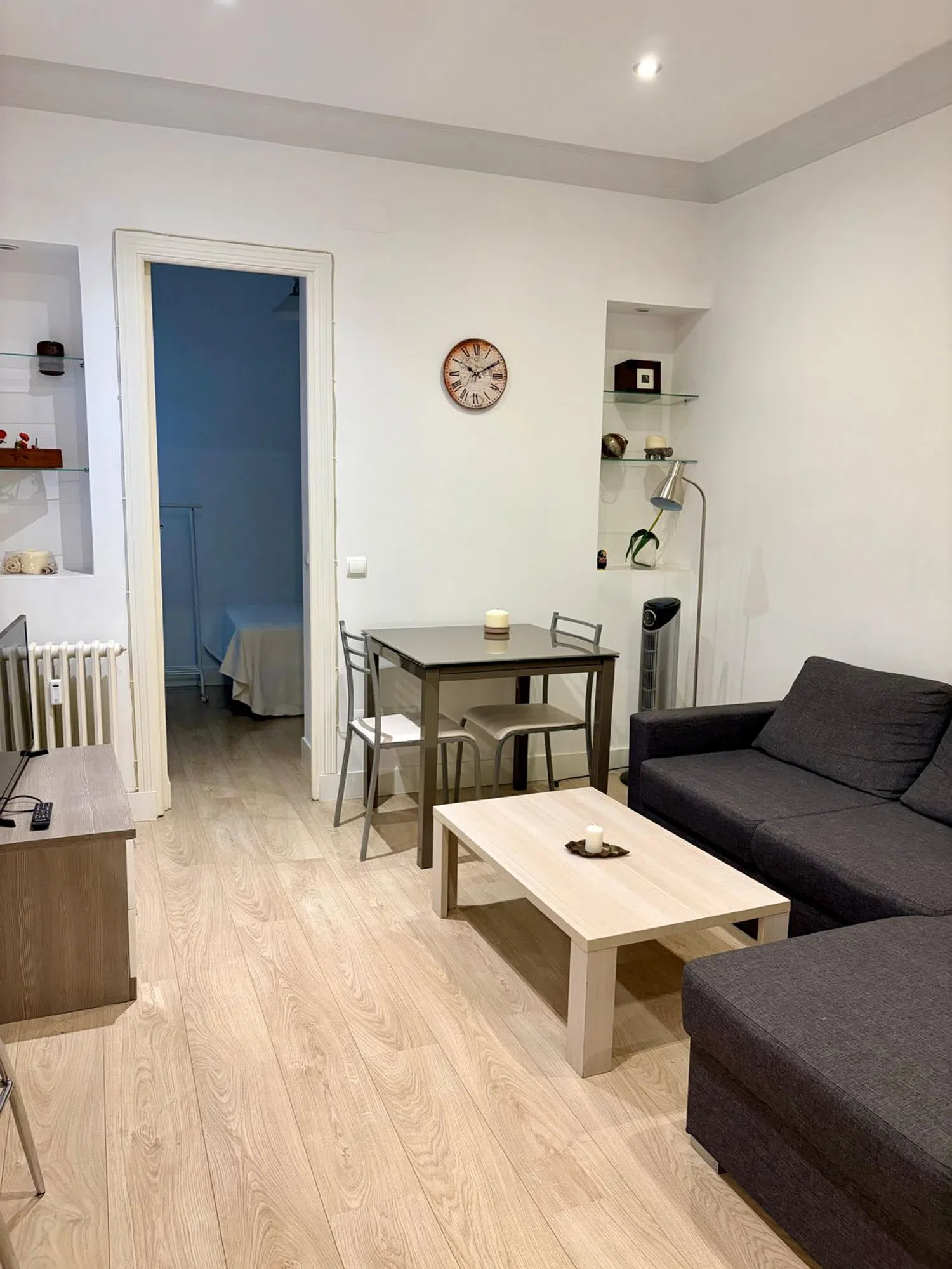 Piso en calle de Ibiza, 13 - Foto 2