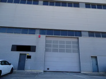 Nave Industrial en Esplugues de Llobregat - Foto 1