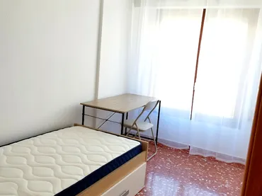 Piso en  Plaça Hort dels Lleons 1 - Foto 5