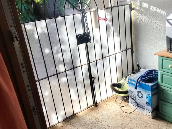 Chalet adosado en Plaza las Golondrinas, 3, Nueva Torrevieja - Foto 2