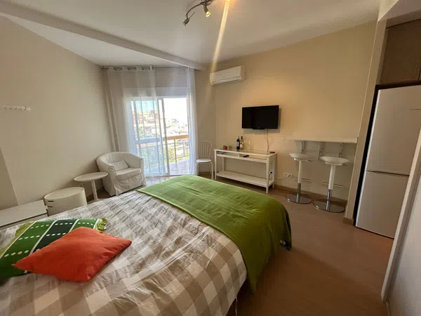 Estudio en calle Loma del Colegial, 15