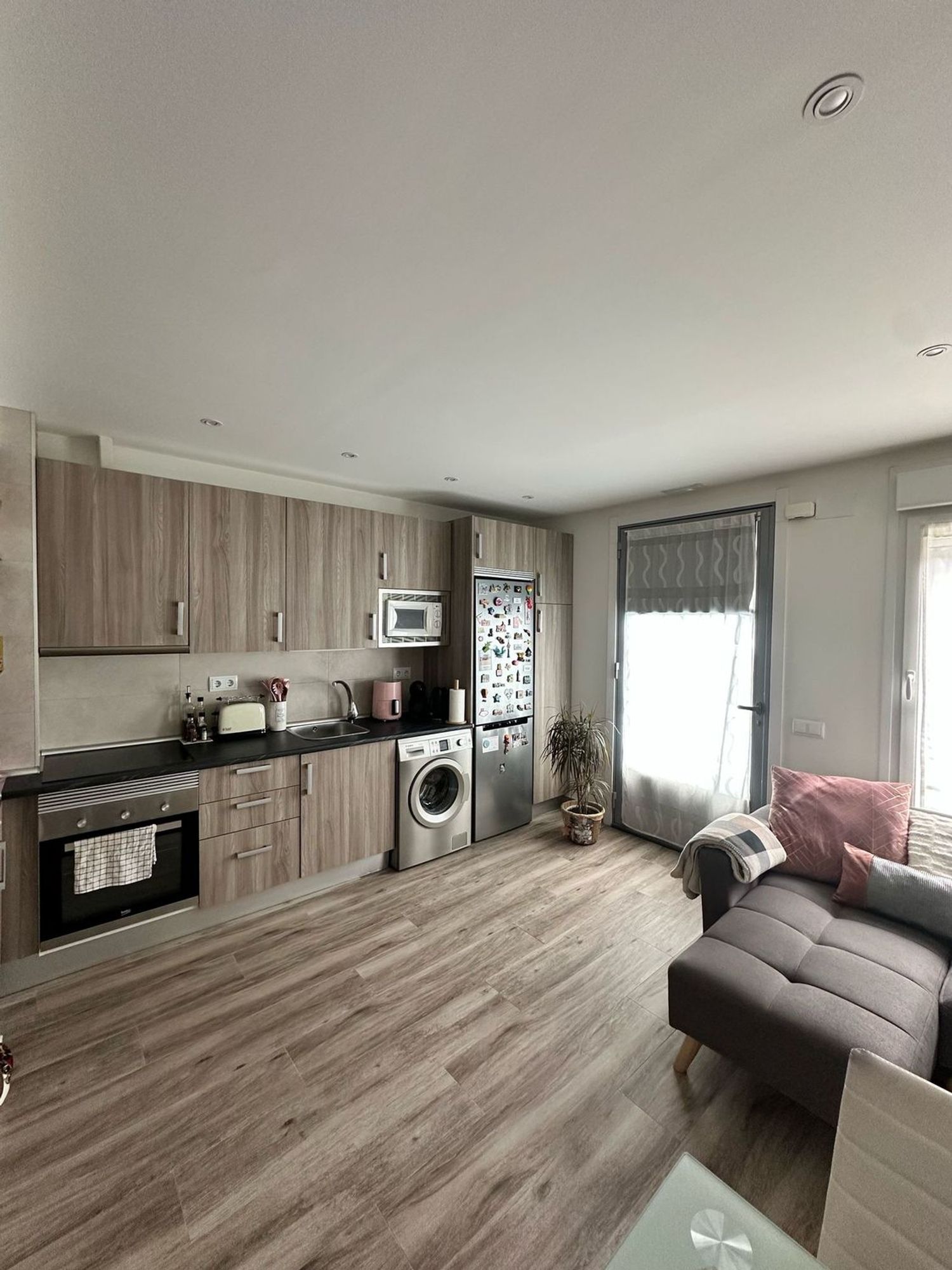 Estudio en calle de Ocaña, 66 - Foto 1