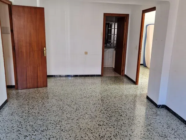 Casa de pueblo en Plaza Garriguella, 7 - Foto 4