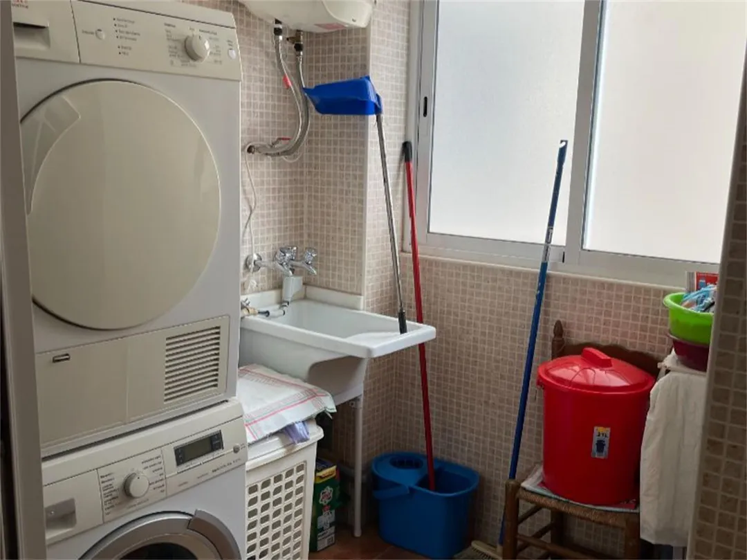 Piso en  Calle Blas Valero 33 - Foto 9