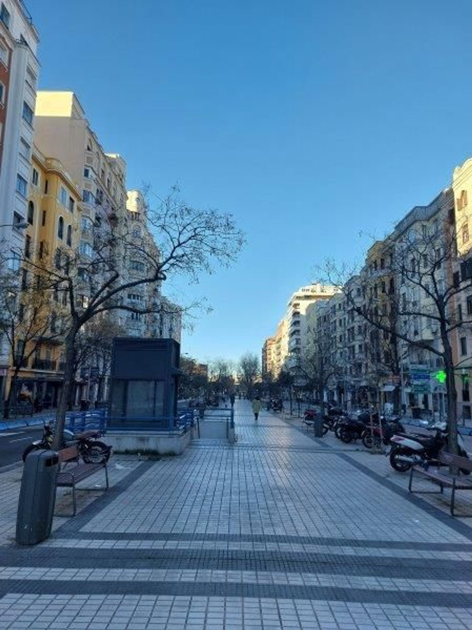 Piso en avenida de la Reina Victoria, 60 - Foto 1