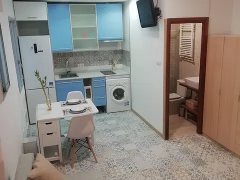 Estudio en paseo de las Delicias, 97