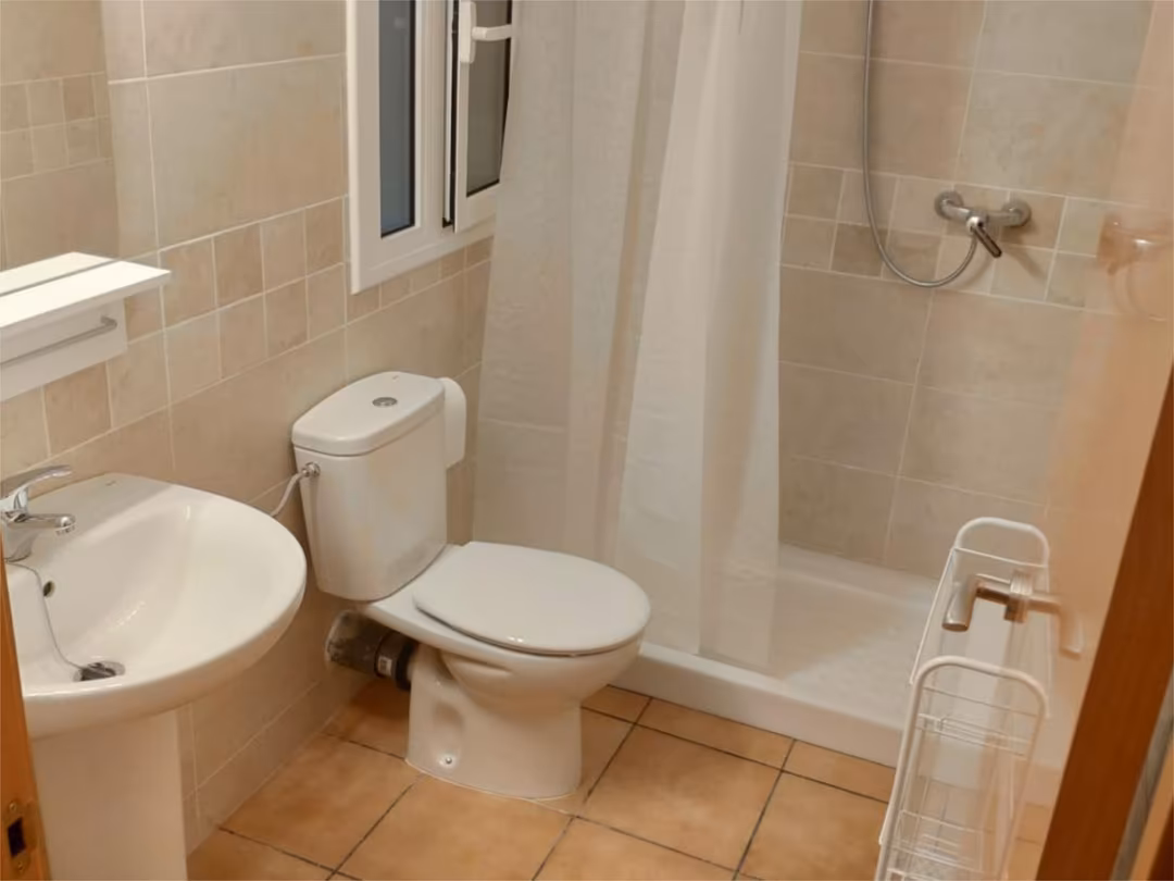 Estudio en  Carrer Joan Baget 25 - Foto 2