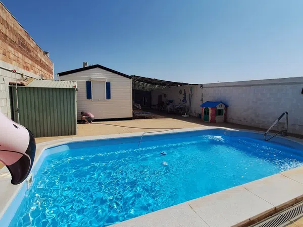 Chalet adosado en Trece Rosas, 16 - Foto 4
