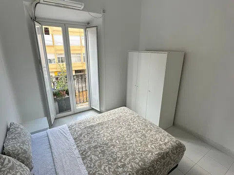 Piso en calle Pagés del Corro, 157